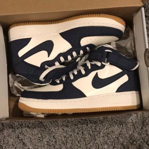 Air Force 1 Mid